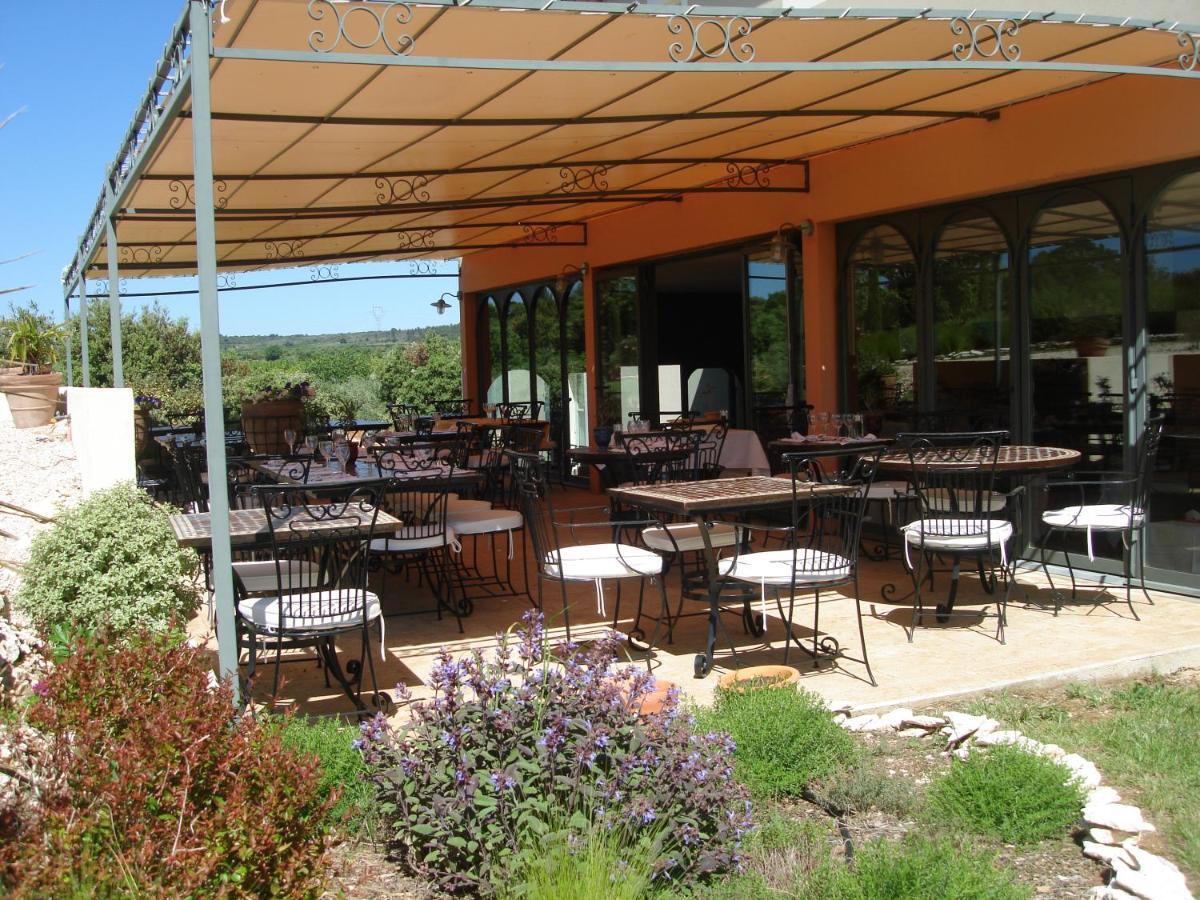 Hotel Restaurant Le Gardon - Pont Du Gard Collias Exterior foto